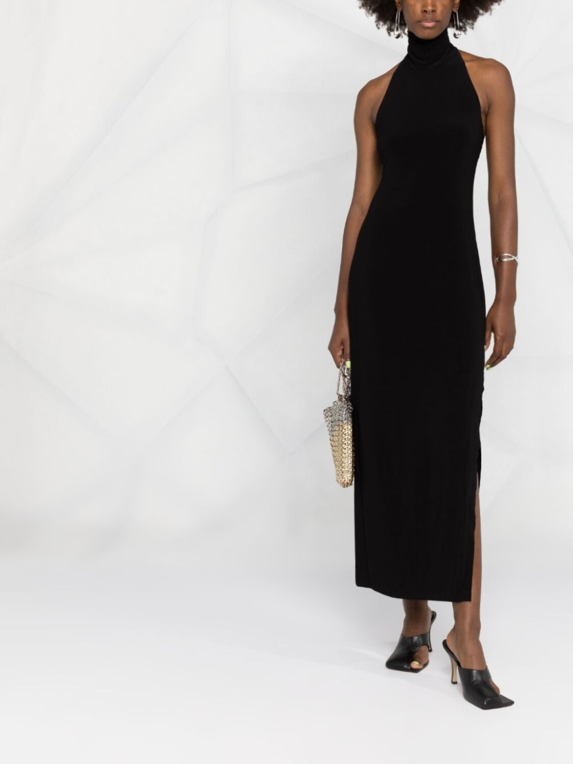 Norma Kamali платье с вырезом халтер и разрезом сбоку, черный
Norma Kamali платье с вырезом халтер и разрезом сбоку, черный