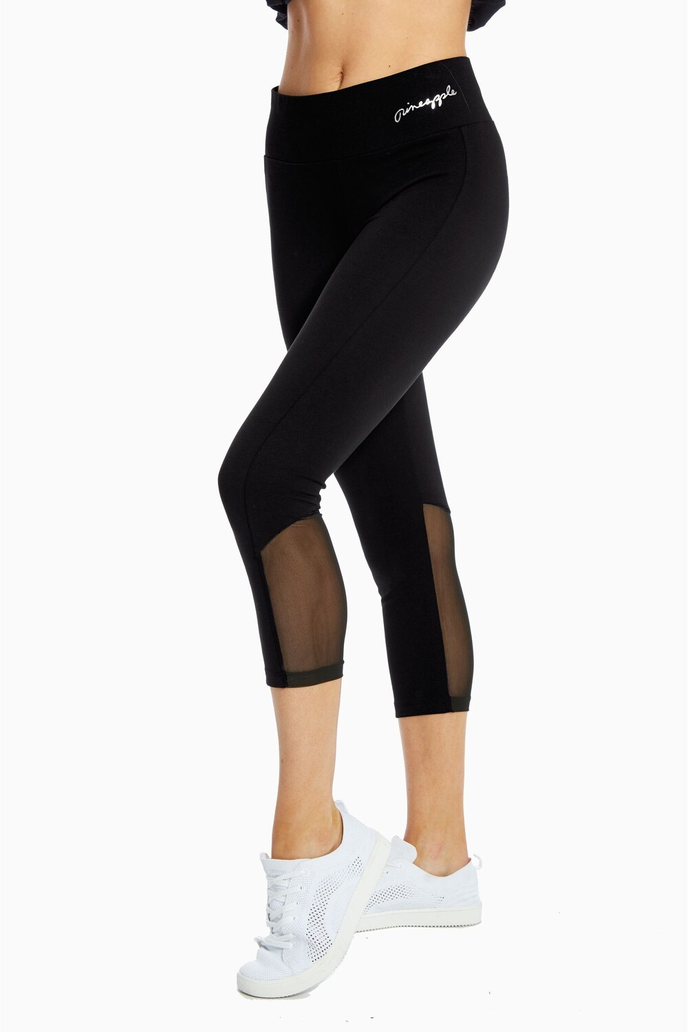 Черные укороченные леггинсы с сетчатой вставкой Pineapple, черный
Черные укороченные леггинсы с сетчатой вставкой Pineapple, черный