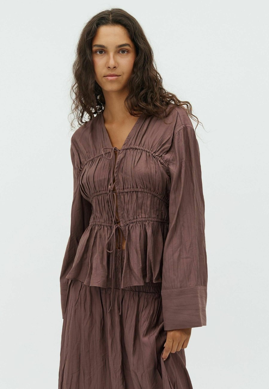 Блуза mbyM TANEIL, Brown Lilac/Dark Brown
Блуза mbyM TANEIL, Brown Lilac/Dark Brown