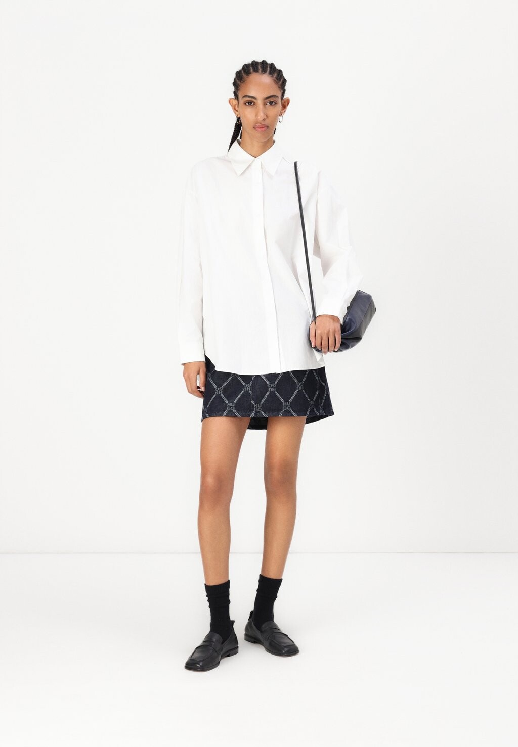 Блузка на пуговицах ELISANA HUGO, молочный
Блузка на пуговицах ELISANA HUGO, молочный