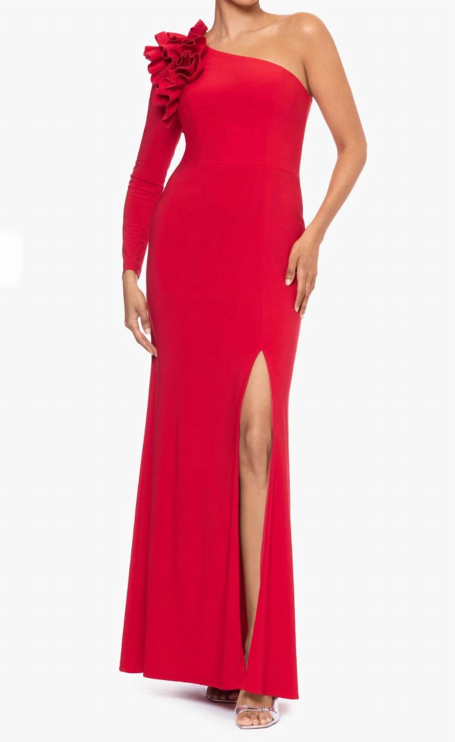 Вечернее платье Petite с одним плечом и высоким разрезом в красном цвете Xscape
Вечернее платье Petite с одним плечом и высоким разрезом в красном цвете Xscape