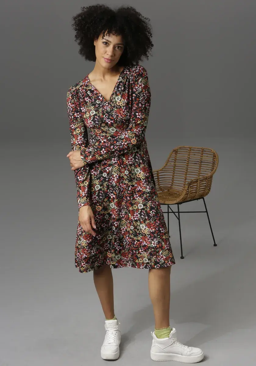 Трикотажное платье Aniston CASUAL с запахом, желтый
Трикотажное платье Aniston CASUAL с запахом, желтый