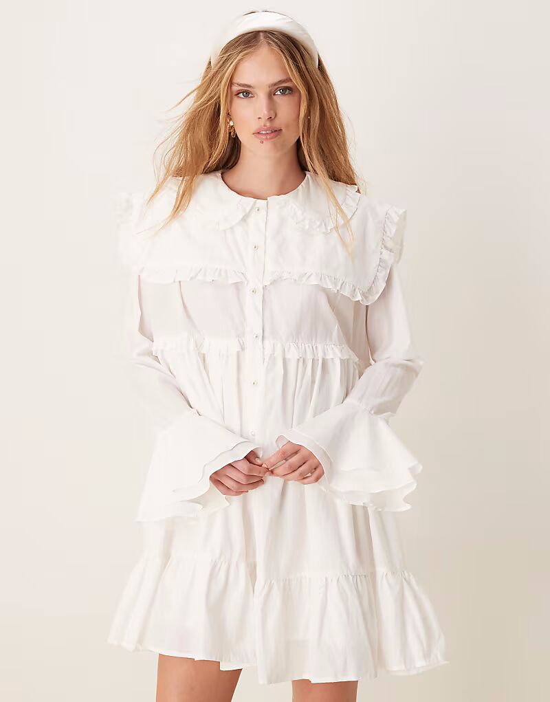 Sister Jane Sweet Pea миди-платье белого цвета
Sister Jane Sweet Pea миди-платье белого цвета