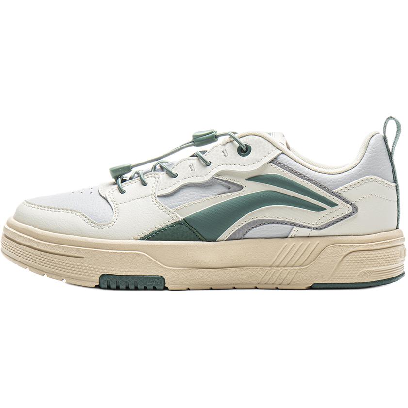 Коллекция Sports Life. Нескользящие, износостойкие, низкие кроссовки для детей. Детская обувь для повседневной жизни. LINING YOUNG, белый/зеленый
Коллекция Sports Life. Нескользящие, износостойкие, низкие кроссовки для детей. Детская обувь для повседневной жизни. LINING YOUNG, белый/зеленый