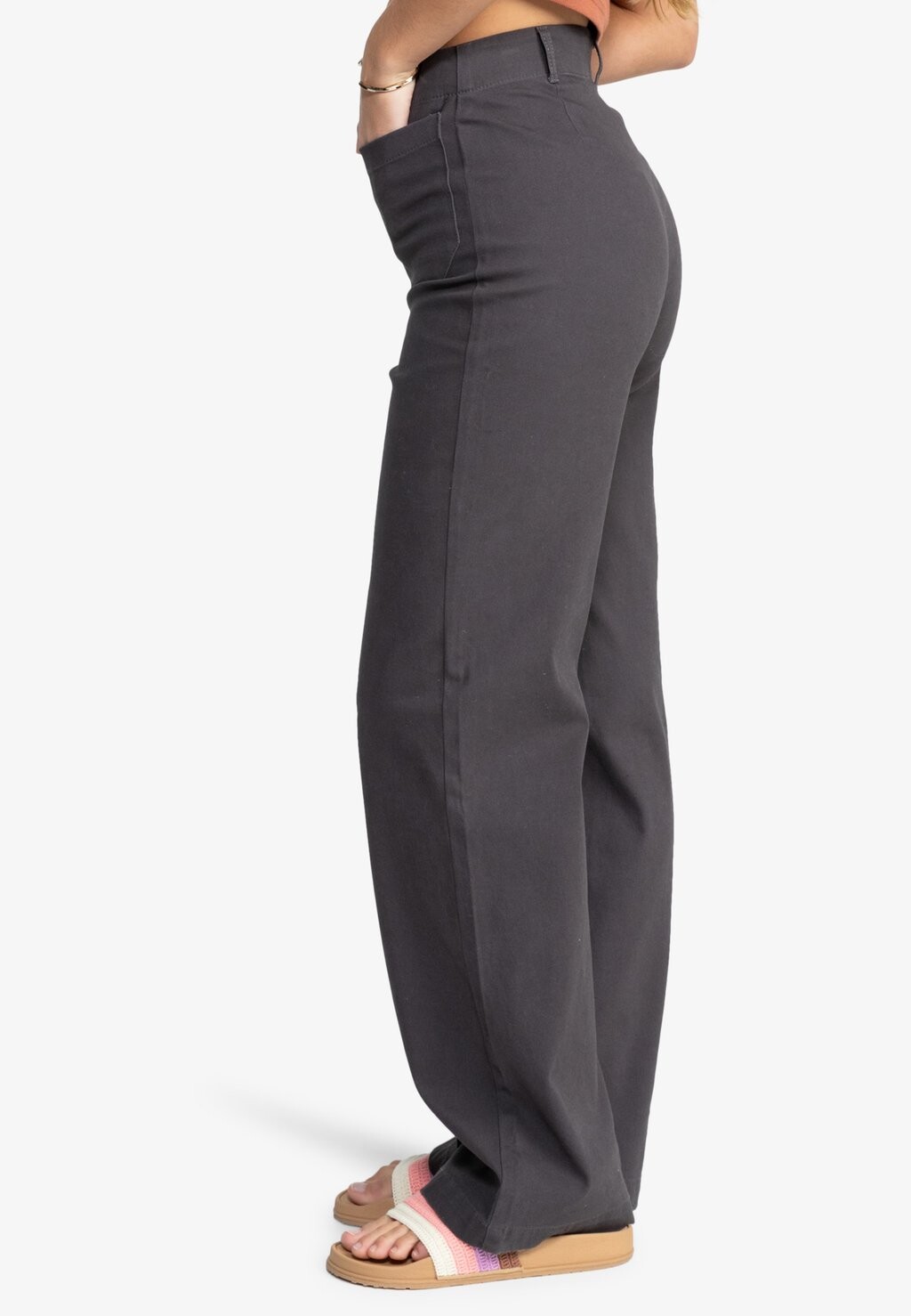 Брюки COASTAL CRUISER-MIT FESTEM BUND Roxy, черный
Брюки COASTAL CRUISER-MIT FESTEM BUND Roxy, черный