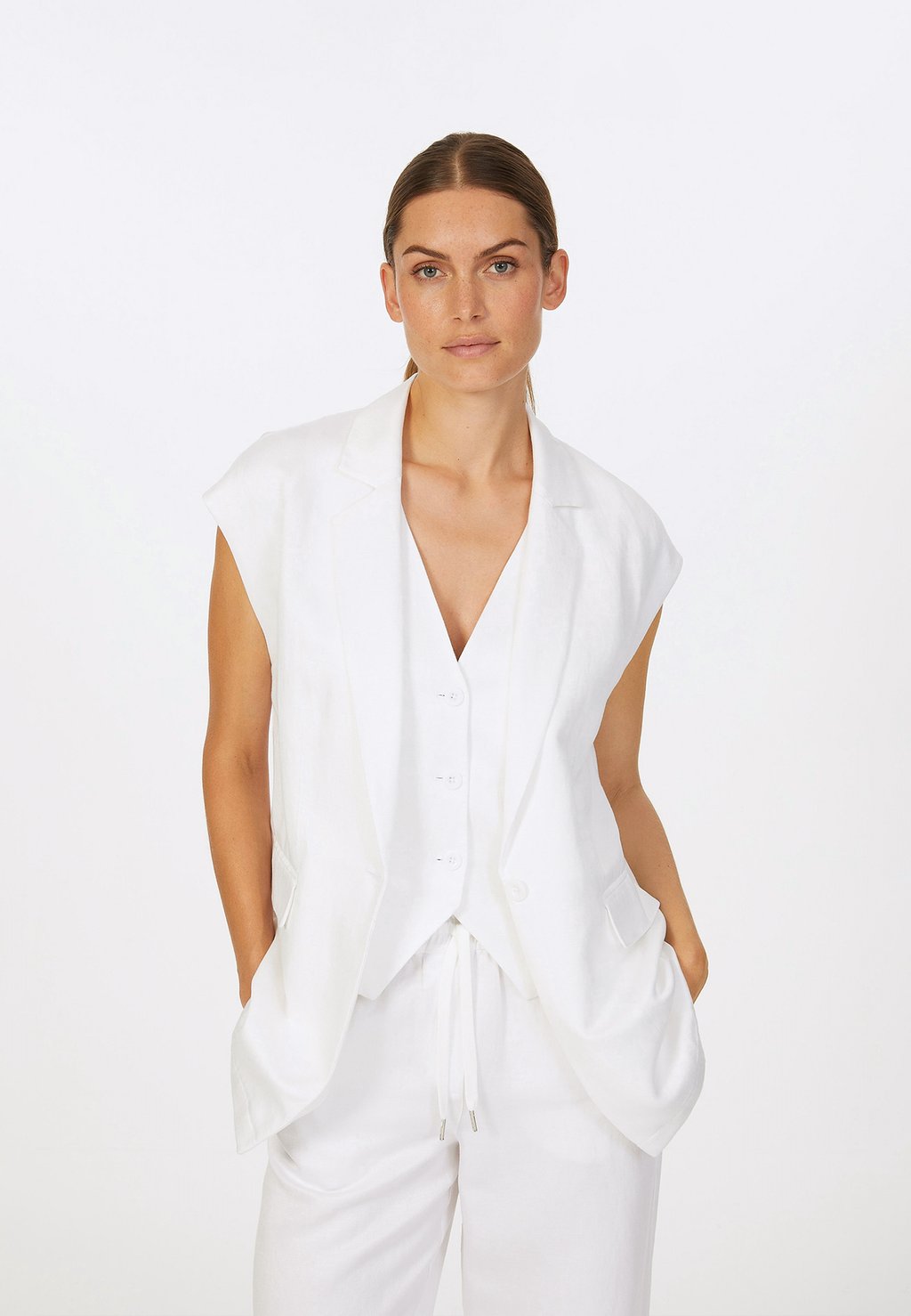 Короткое пальто Marc Aurel, белый
Короткое пальто Marc Aurel, белый