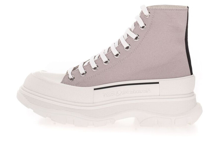 Ботинки мужские Alexander Mcqueen Tread Slick Martin, серый / белый
Ботинки мужские Alexander Mcqueen Tread Slick Martin, серый / белый