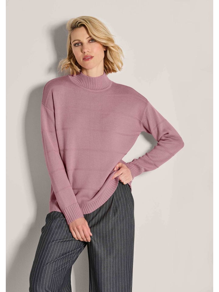 MADELEINE Элегантный шерстяной свитер с горизонтальной текстурой сиреневого цвета
MADELEINE Элегантный шерстяной свитер с горизонтальной текстурой сиреневого цвета