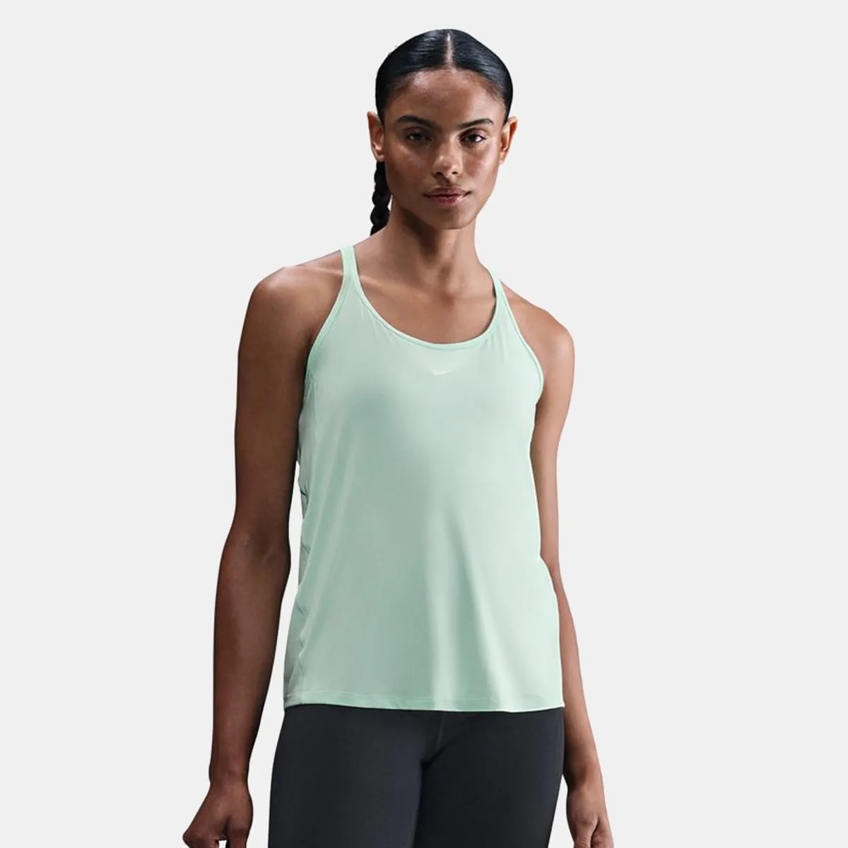 Женская футболка One Classic Nike, зеленый
Женская футболка One Classic Nike, зеленый