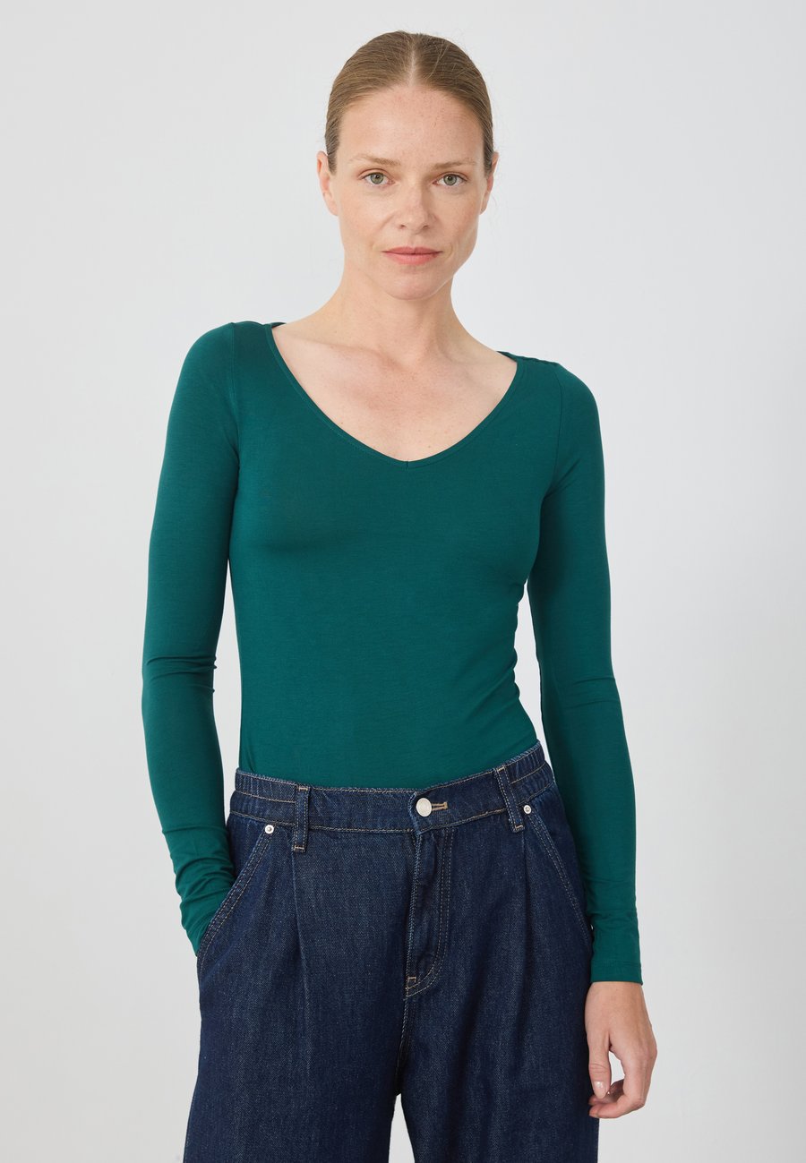 Топ Anna Field LONG SLEEVE T SHIRT IN MICRO MODAL MIX, Dark Green
Топ Anna Field LONG SLEEVE T SHIRT IN MICRO MODAL MIX, Dark Green