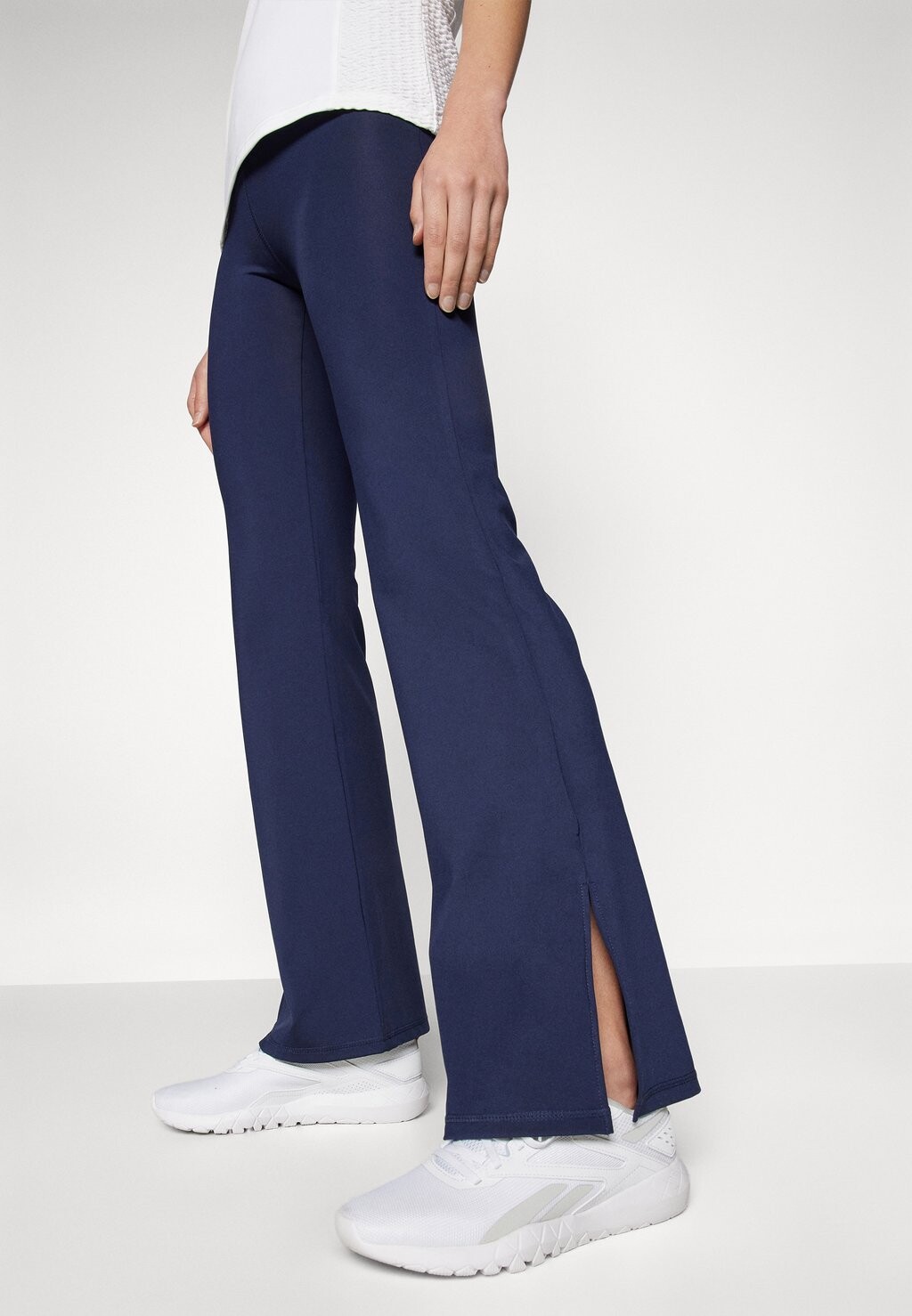 Спортивные штаны Onpjam Flared Train Only, темно-синий
Спортивные штаны Onpjam Flared Train Only, темно-синий