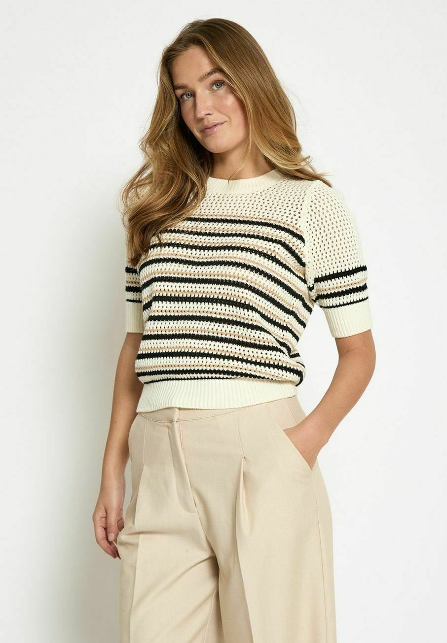 Джемпер Minus, бежевый
Джемпер Minus, бежевый