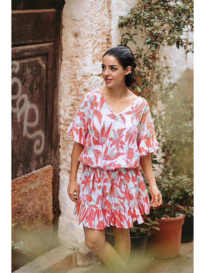 Длинное платье Isla Bonita by SIGRIS, цвет weiß/pink
Длинное платье Isla Bonita by SIGRIS, цвет weiß/pink