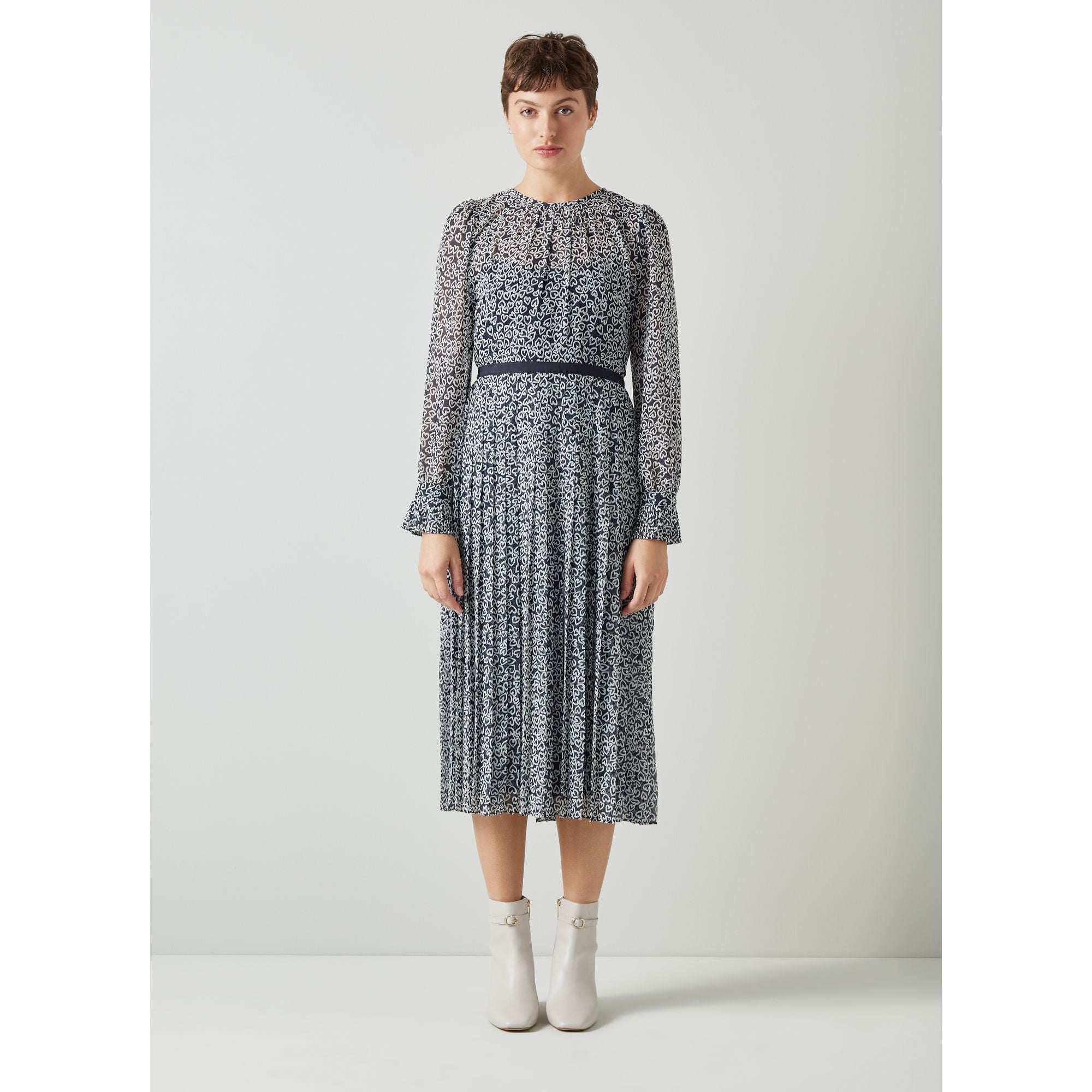 Эстель Платье Lk Bennett, Spring Vy/ Birch
Эстель Платье Lk Bennett, Spring Vy/ Birch