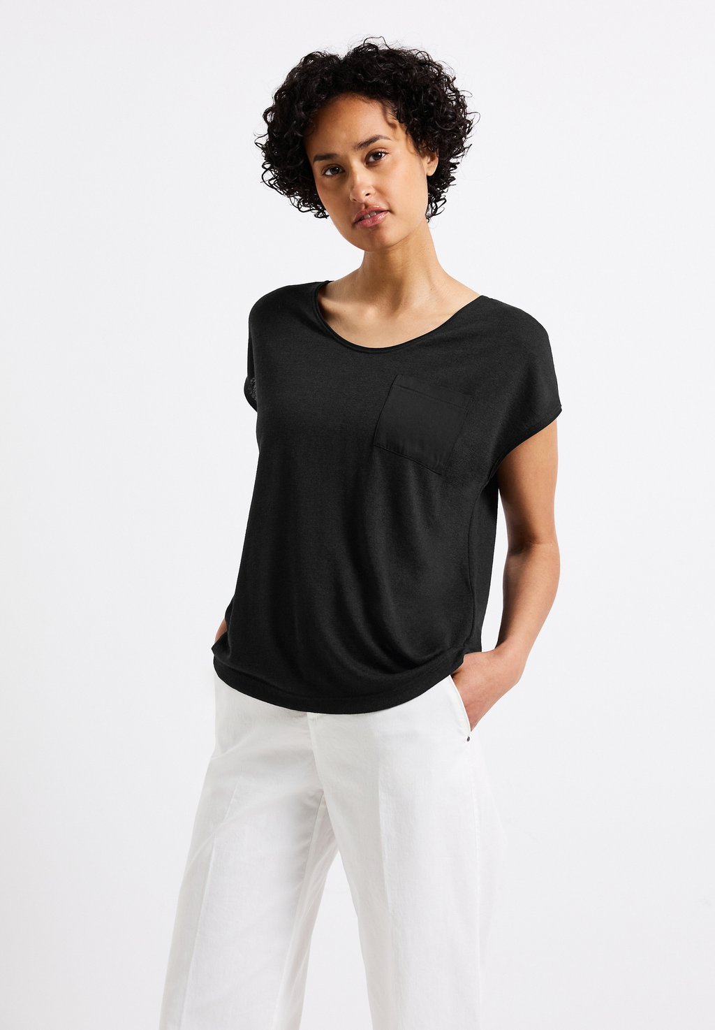 Базовая футболка LOOK Street One, черный
Базовая футболка LOOK Street One, черный