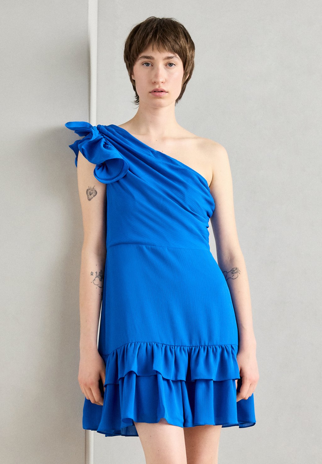 Элегантное платье ROMELA Morgan, синий
Элегантное платье ROMELA Morgan, синий