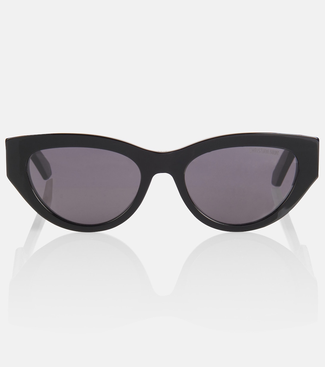 DioRésille B1I солнцезащитные очки "кошачий глаз" Dior Eyewear, Shiny Black /Smoke
DioRésille B1I солнцезащитные очки "кошачий глаз" Dior Eyewear, Shiny Black /Smoke