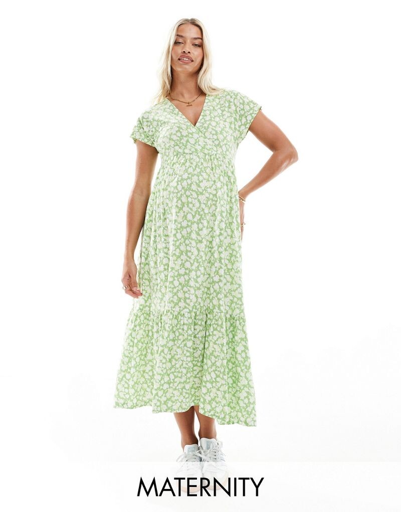 Mamalicious Maternity – зеленое платье миди с V-образным вырезом и цветочным узором
Mamalicious Maternity – зеленое платье миди с V-образным вырезом и цветочным узором