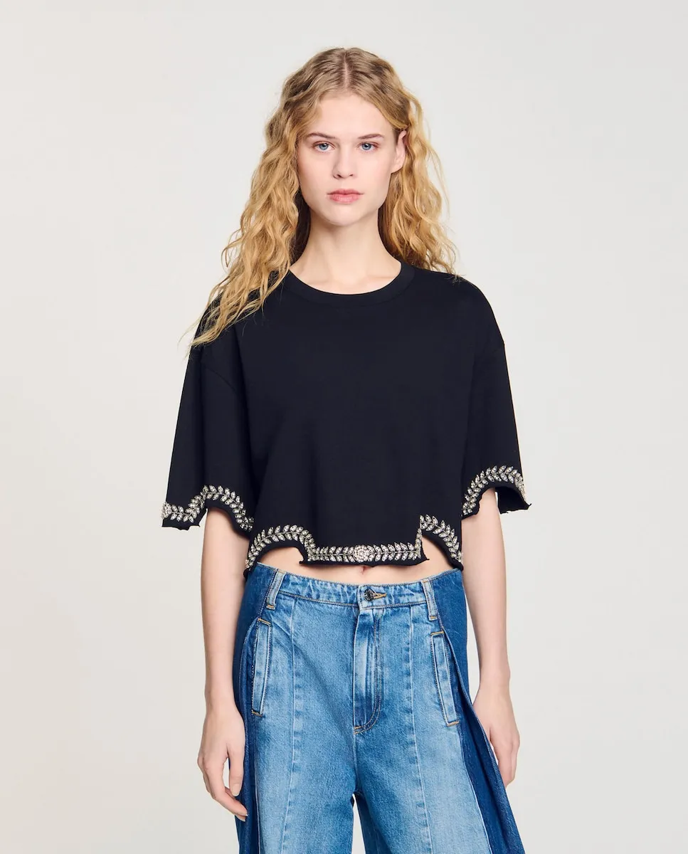 Женская укороченная футболка со стразами Sandro, черный
Женская укороченная футболка со стразами Sandro, черный