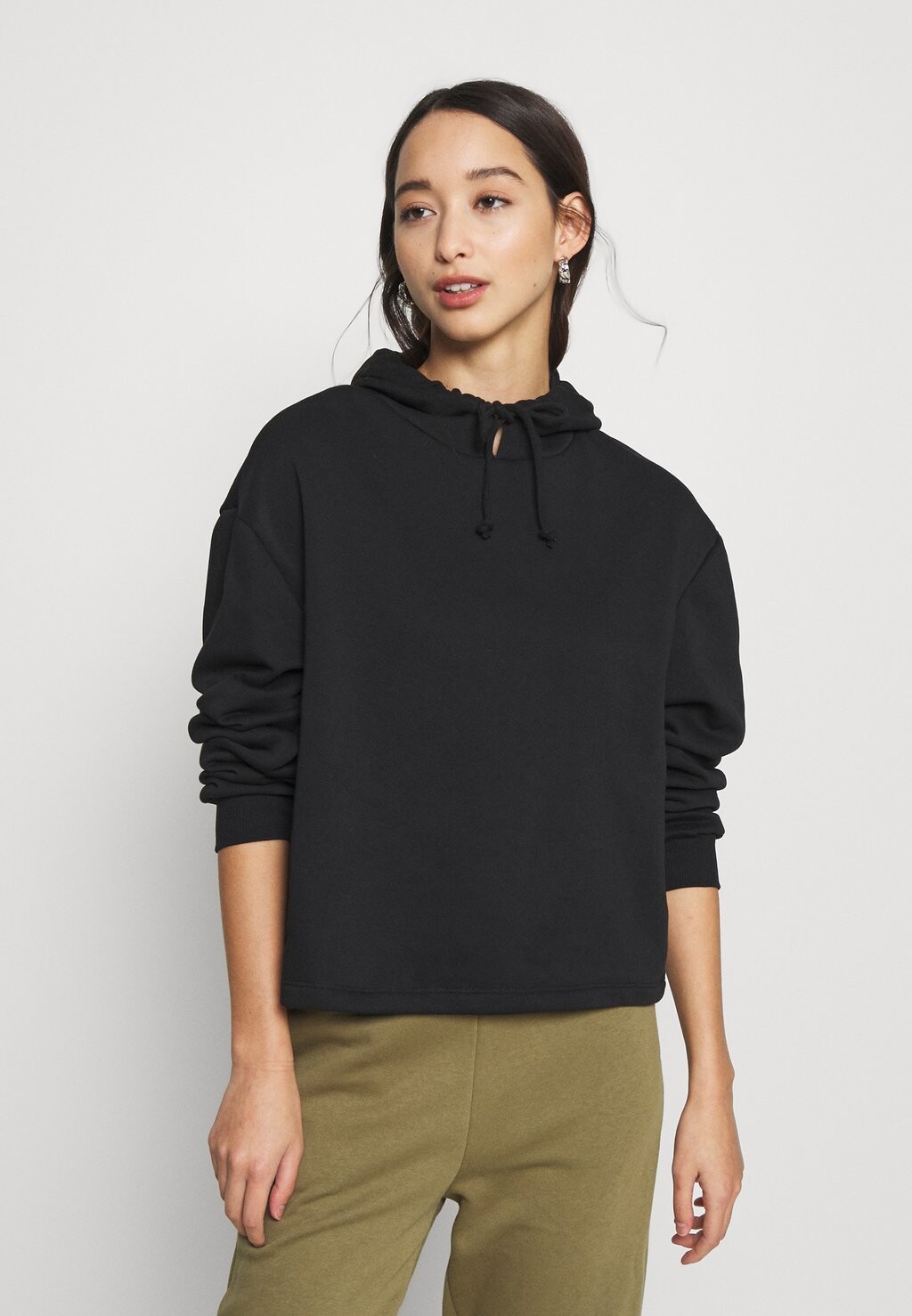Толстовка CHILLI LS NOOS BC Pieces, черный
Толстовка CHILLI LS NOOS BC Pieces, черный