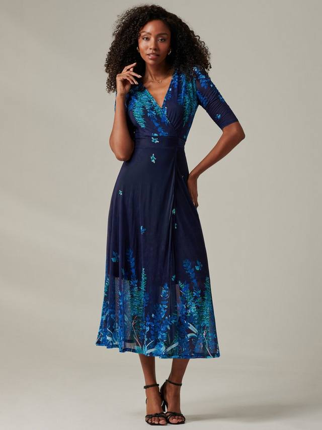 Сетчатое макси-платье с запахом и цветочным принтом stella Jolie Moi, цвет Navy Blue Multi
Сетчатое макси-платье с запахом и цветочным принтом stella Jolie Moi, цвет Navy Blue Multi
