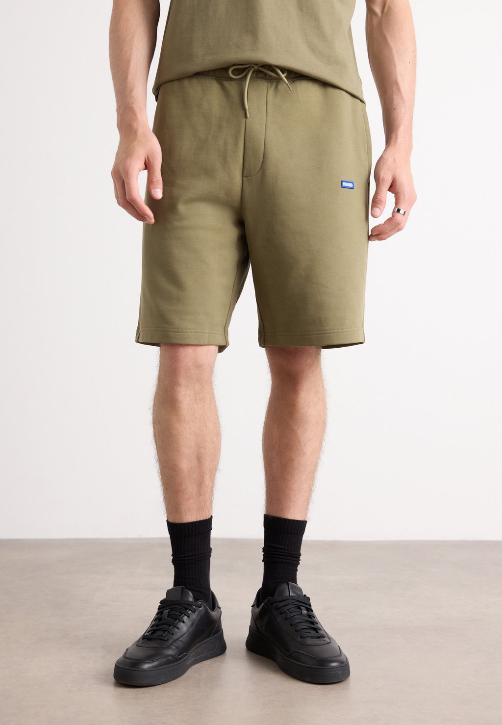 Шорты NASENSIO - Tracksuit bottoms HUGO, хаки
Шорты NASENSIO - Tracksuit bottoms HUGO, хаки