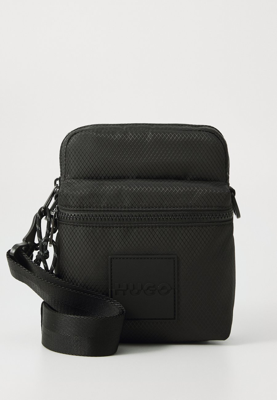 Сумка кросс-боди HUGO ZIP, Black
Сумка кросс-боди HUGO ZIP, Black