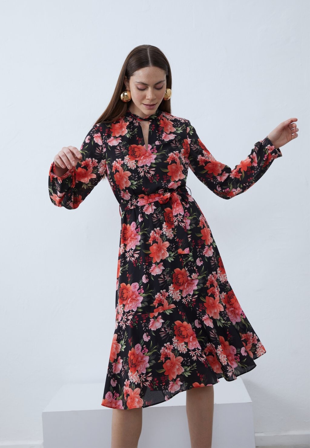 Повседневное платье Anna Field, цвет black/red/green
Повседневное платье Anna Field, цвет black/red/green