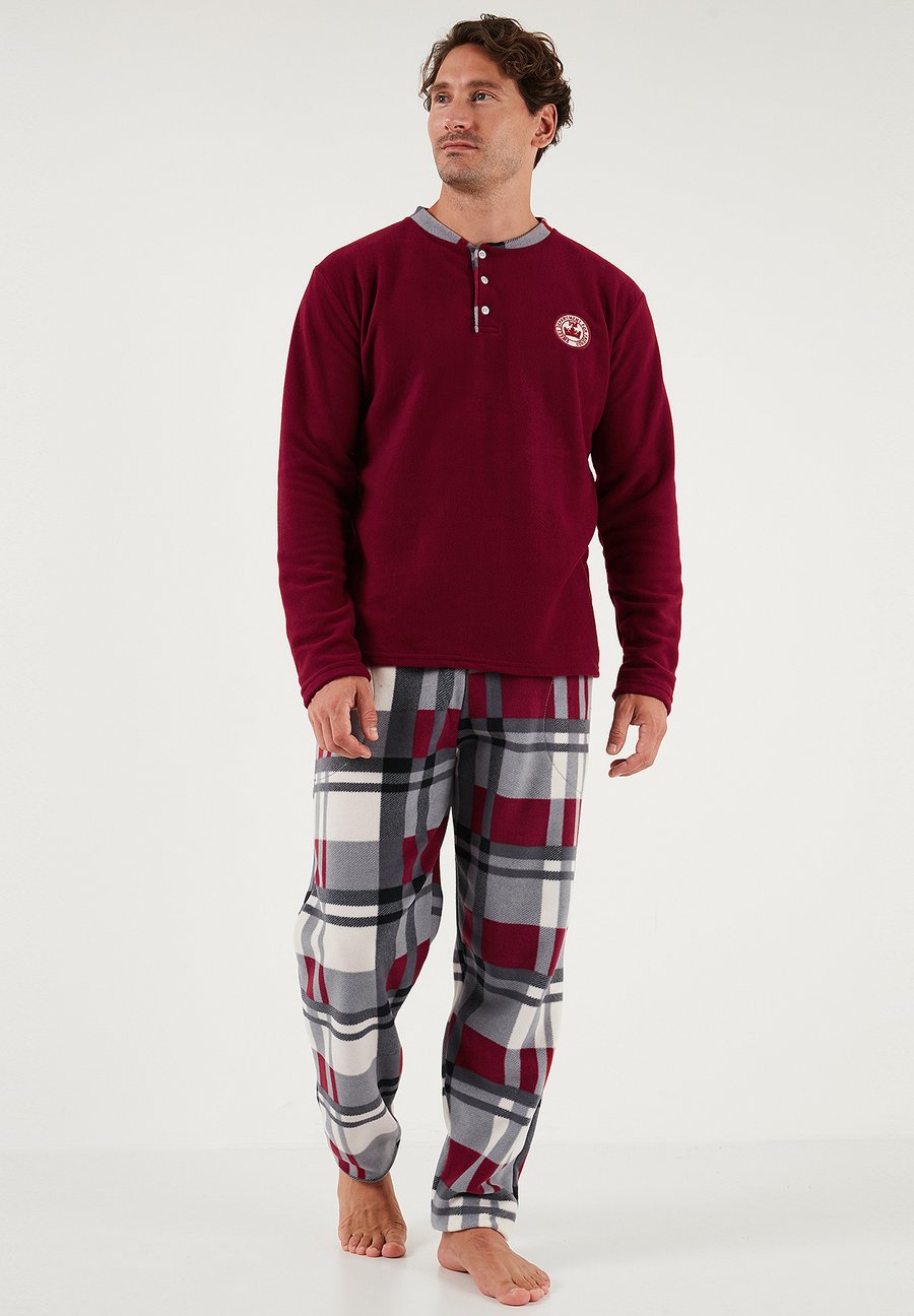 Пижамный комплект Buratti REGULAR FIT SET, Bordeaux
Пижамный комплект Buratti REGULAR FIT SET, Bordeaux