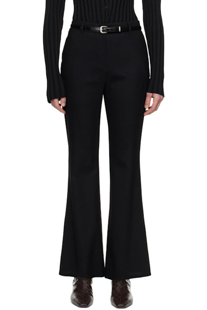 Черные расклешенные брюки в стиле вестерн с поясом LE17SEPTEMBRE
Черные расклешенные брюки в стиле вестерн с поясом LE17SEPTEMBRE