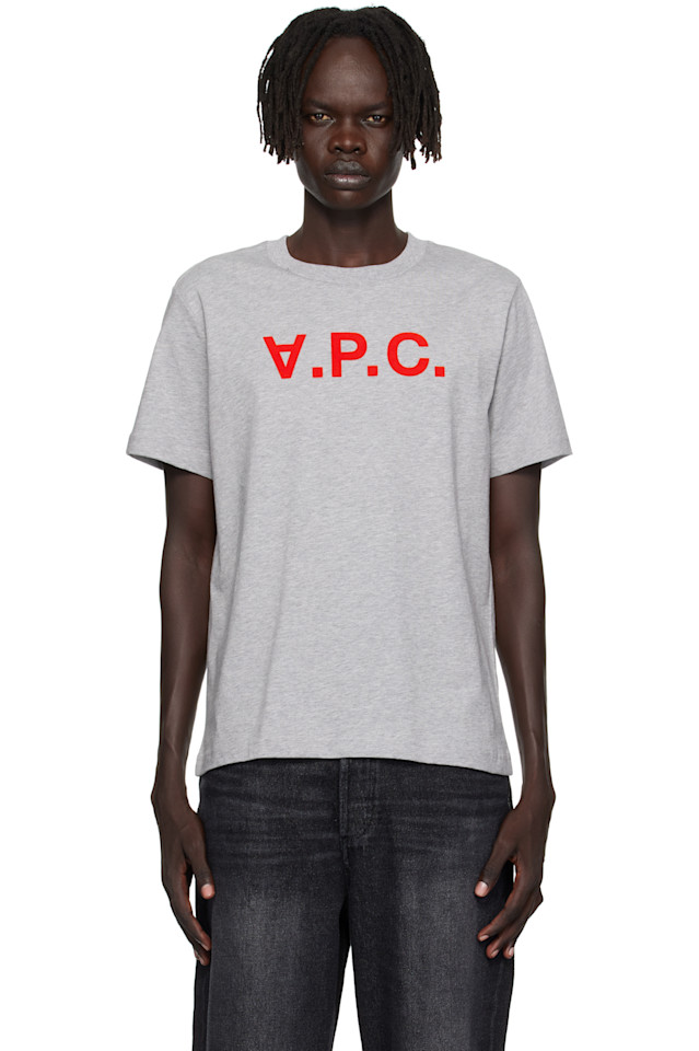 A.P.C. Серая стандартная футболка Grand 'VPC'
A.P.C. Серая стандартная футболка Grand 'VPC'