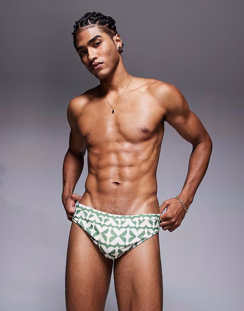 Плавки-шорты ASOS DESIGN с зеленым и белым геометрическим принтом
Плавки-шорты ASOS DESIGN с зеленым и белым геометрическим принтом