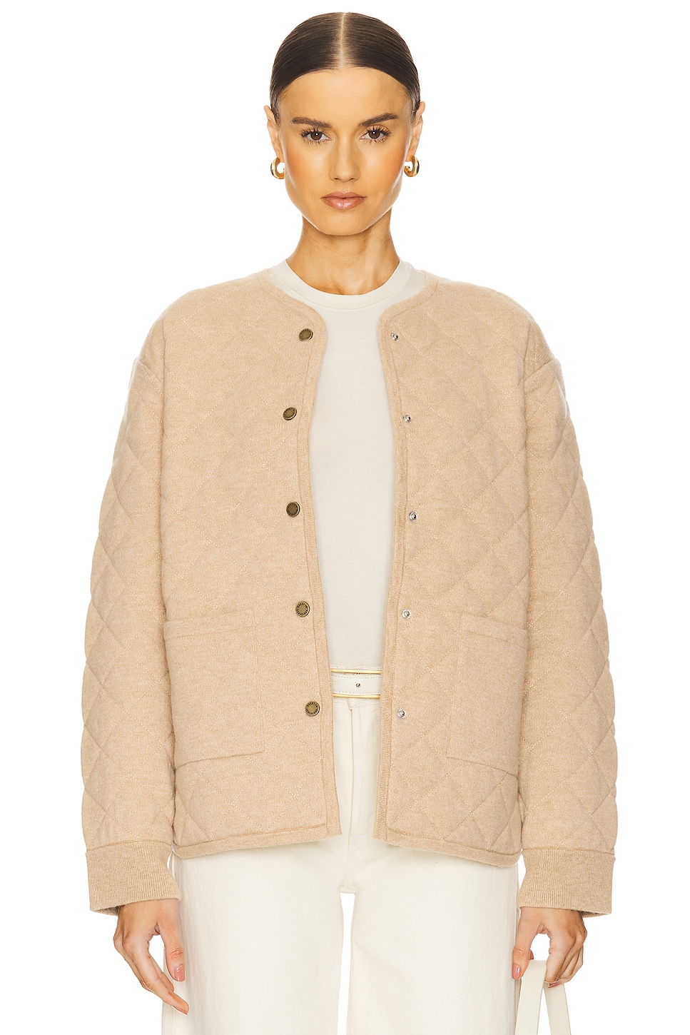 Стеганая кашемировая куртка Guest In Residence, цвет dune
Стеганая кашемировая куртка Guest In Residence, цвет dune