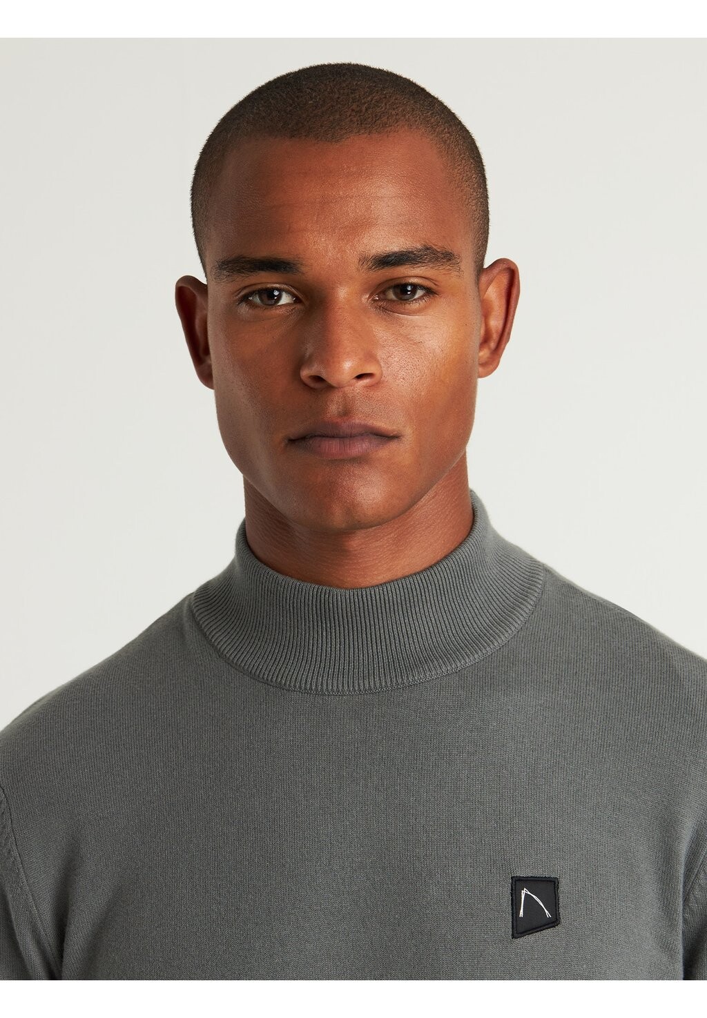 Джемпер ARD MOCK CHASIN', серый
Джемпер ARD MOCK CHASIN', серый