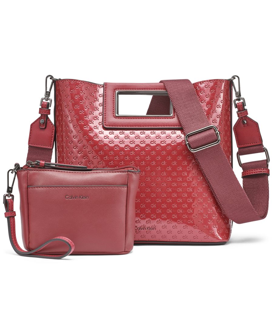 Сумка через плечо Eira Signature с тиснением Calvin Klein, Cranberry
Сумка через плечо Eira Signature с тиснением Calvin Klein, Cranberry