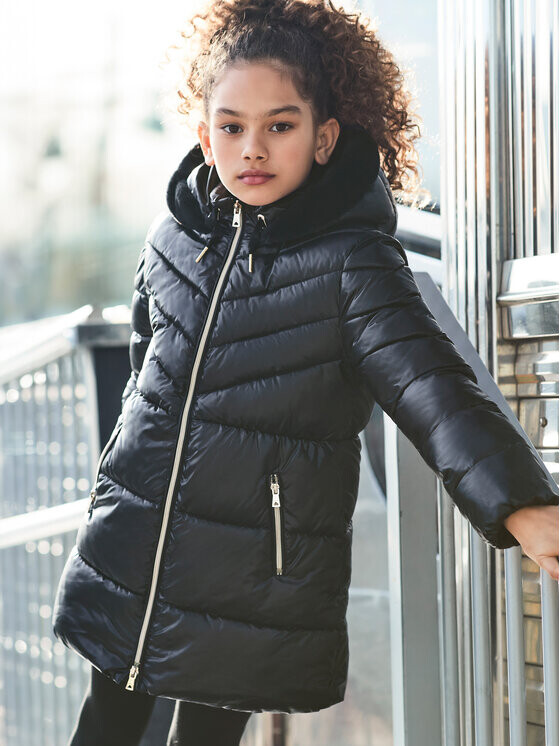 Пуховик стандартного кроя Mayoral, черный
Пуховик стандартного кроя Mayoral, черный