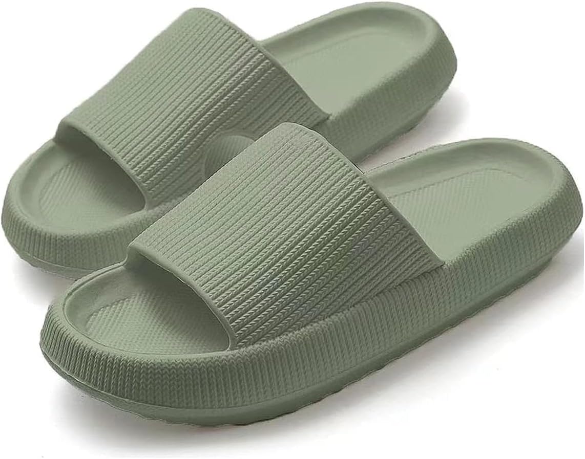 Тапочки-подушки для мужчин и женщин - мягкие тапочки с толстой нескользящей подошвой для ванной комнаты, удобные сандалии для душа дома и на улице Kushionstock, зеленый
Тапочки-подушки для мужчин и женщин - мягкие тапочки с толстой нескользящей подошвой для ванной комнаты, удобные сандалии для душа дома и на улице Kushionstock, зеленый