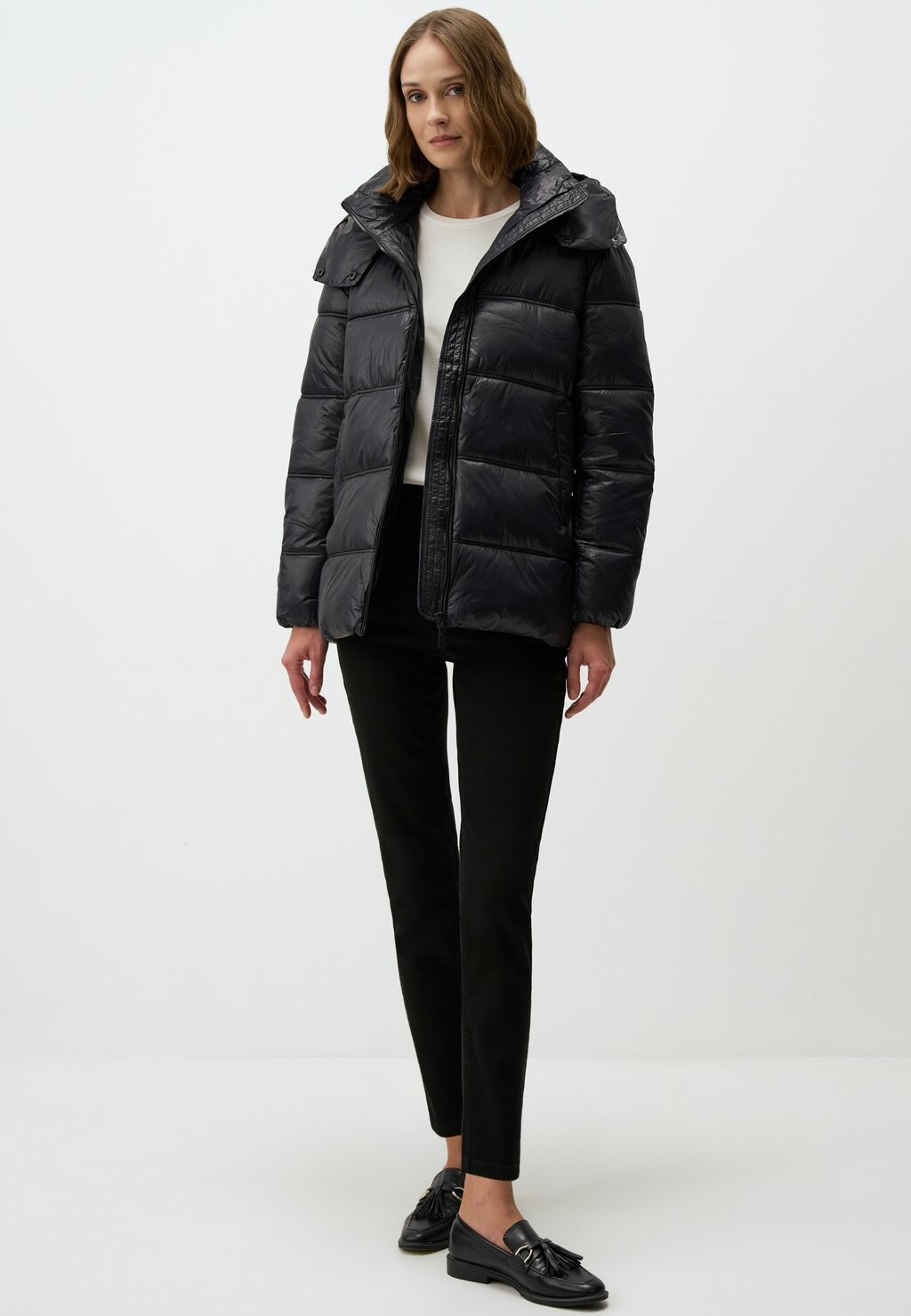 Зимняя куртка HOODED PUFFER Jimmy Key, черный
Зимняя куртка HOODED PUFFER Jimmy Key, черный