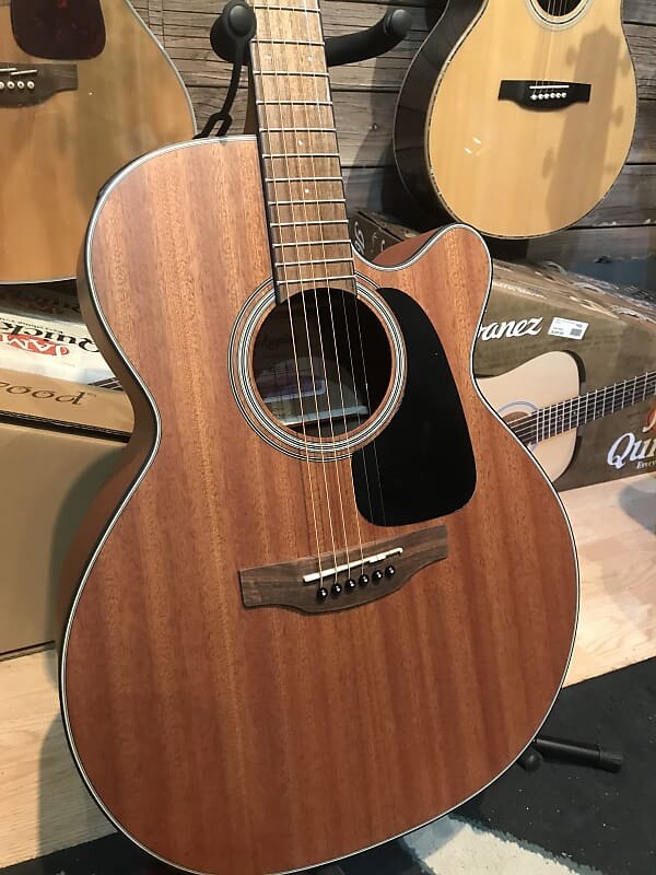 Акустическая гитара Takamine GN1 1MCE-NS
Акустическая гитара Takamine GN1 1MCE-NS