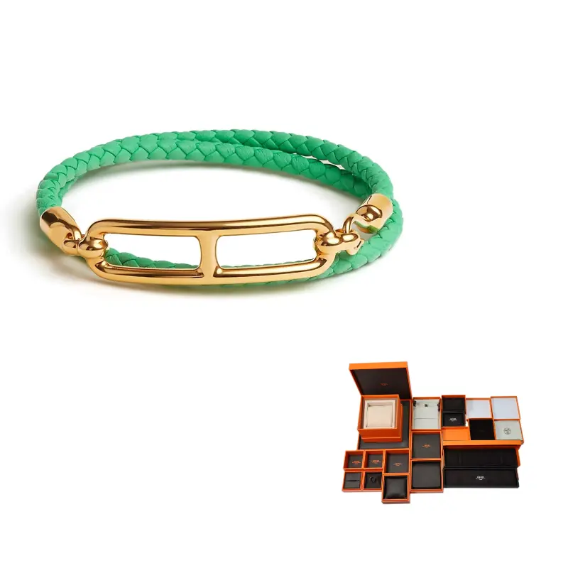 HERMES Браслеты из телячьей кожи Women's Green
HERMES Браслеты из телячьей кожи Women's Green