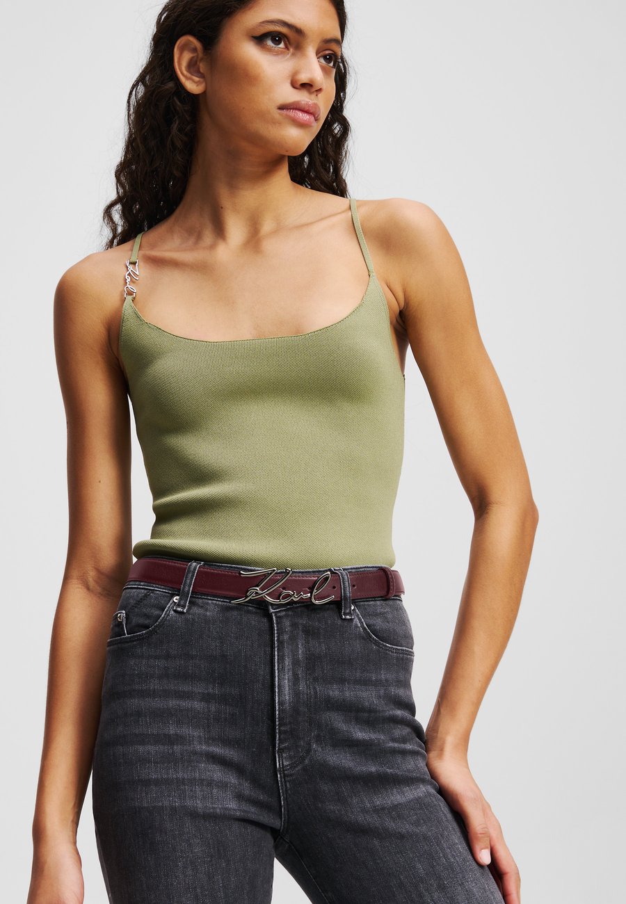 Ремень KARL LAGERFELD K/SIGNATURE BELT, Windsor Burgundy/Bordeaux
Ремень KARL LAGERFELD K/SIGNATURE BELT, Windsor Burgundy/Bordeaux