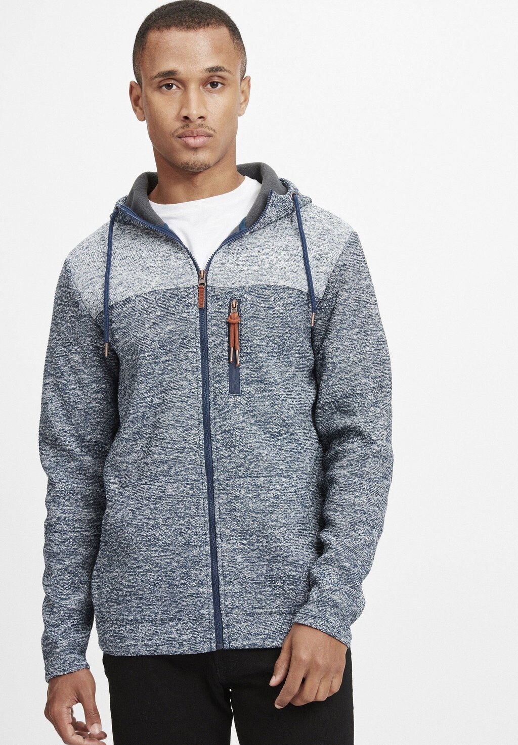 Флисовая куртка BHPINHEIRO Blend, цвет dress blues, Синий, Флисовая куртка BHPINHEIRO Blend, цвет dress blues
Флисовая куртка BHPINHEIRO Blend, цвет dress blues, Синий, Флисовая куртка BHPINHEIRO Blend, цвет dress blues