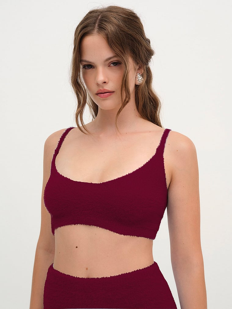 Укороченный топ Фиона For Love & Lemons, красный
Укороченный топ Фиона For Love & Lemons, красный