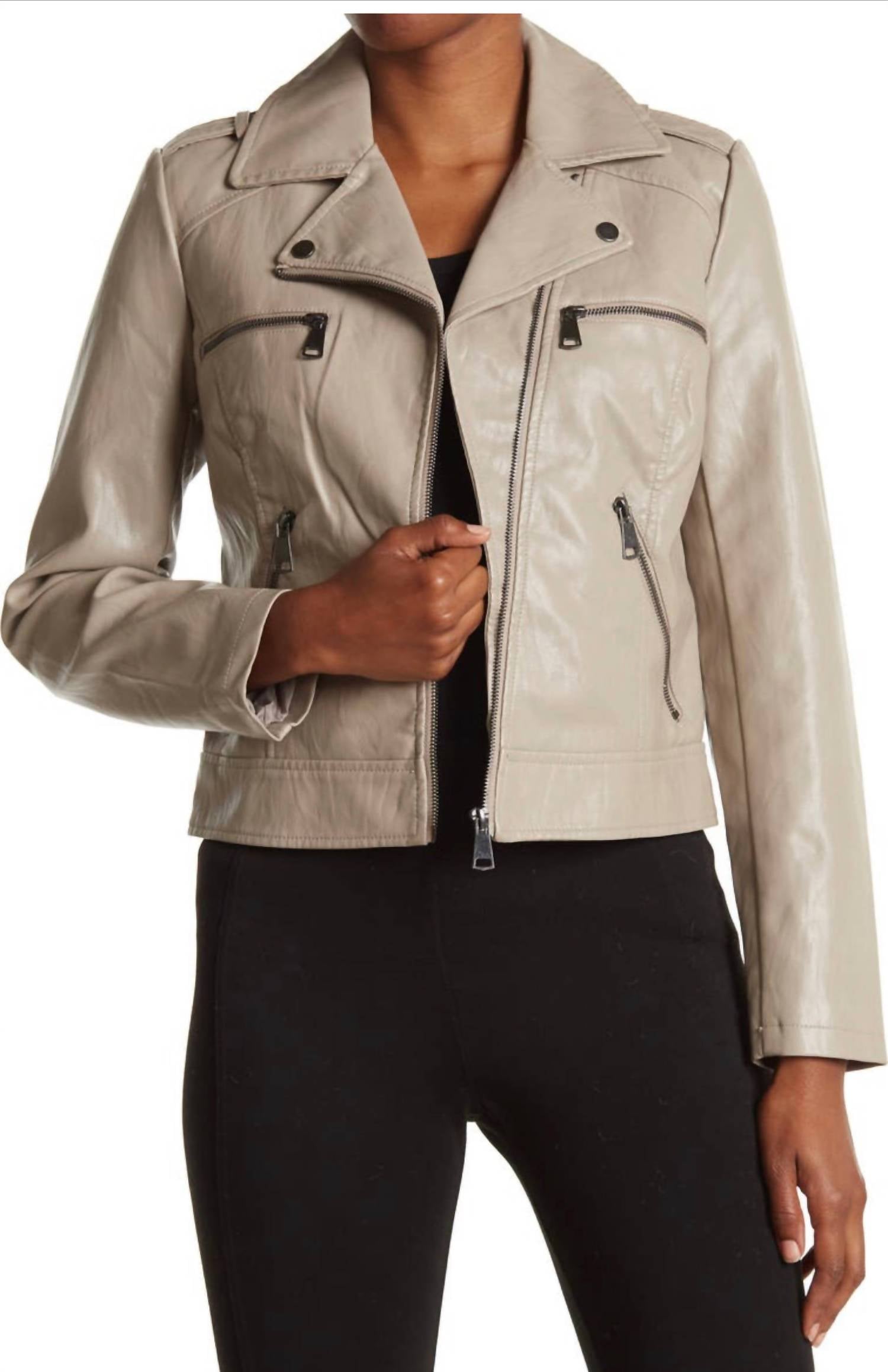 Укороченная куртка из искусственной кожи цвета норки Bernardo, цвет mink, Серый, Укороченная куртка из искусственной кожи цвета норки Bernardo, цвет mink
Укороченная куртка из искусственной кожи цвета норки Bernardo, цвет mink, Серый, Укороченная куртка из искусственной кожи цвета норки Bernardo, цвет mink