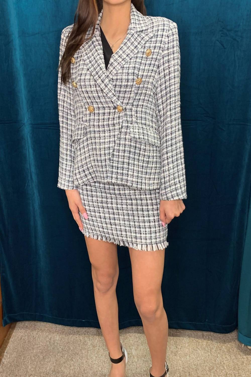 Винтажный парижский блейзер в черно-белом цвете bishop + young
Винтажный парижский блейзер в черно-белом цвете bishop + young