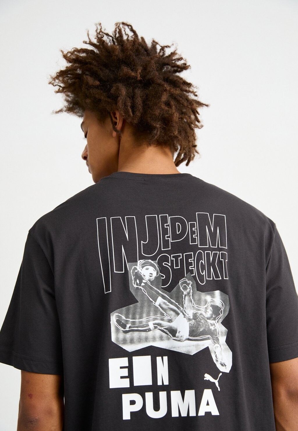 Футболка с принтом GRAPHICS FOOTBALL KICK Puma, черный
Футболка с принтом GRAPHICS FOOTBALL KICK Puma, черный