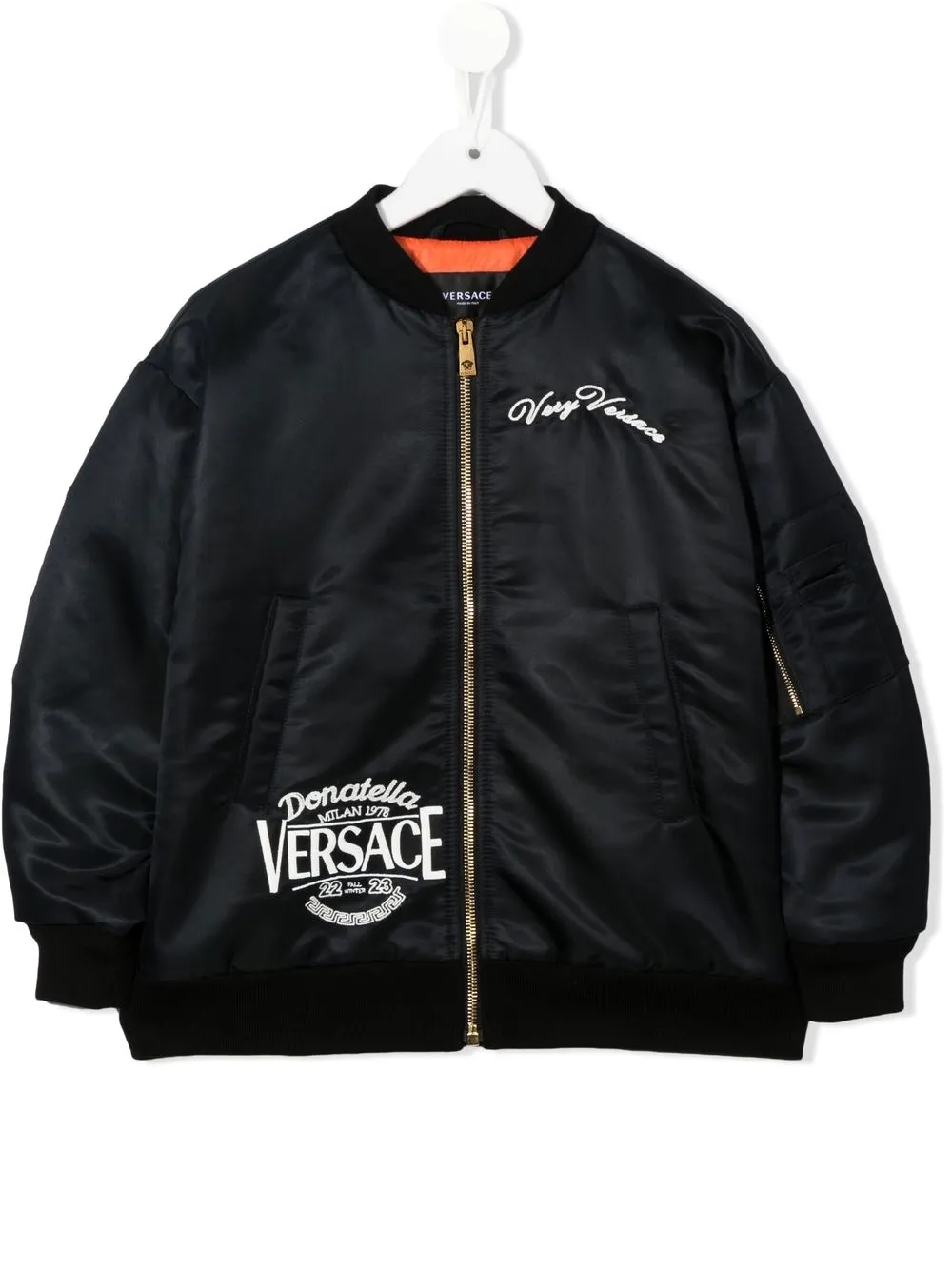 Бомбер на молнии с вышитым логотипом Versace Kids, черный
Бомбер на молнии с вышитым логотипом Versace Kids, черный