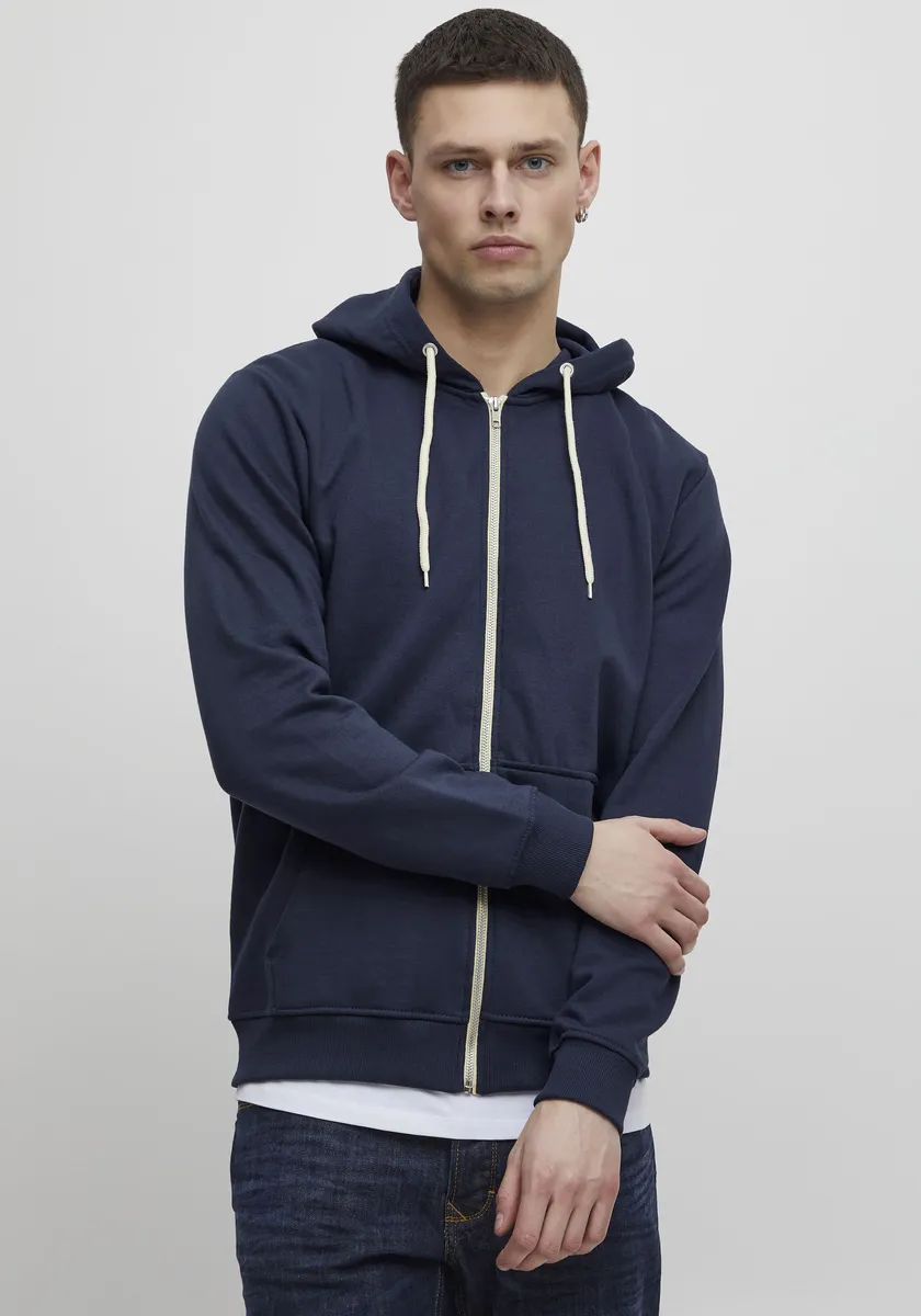 Толстовка из смесового материала с капюшоном "BHNOAH" Blend, синий
Толстовка из смесового материала с капюшоном "BHNOAH" Blend, синий