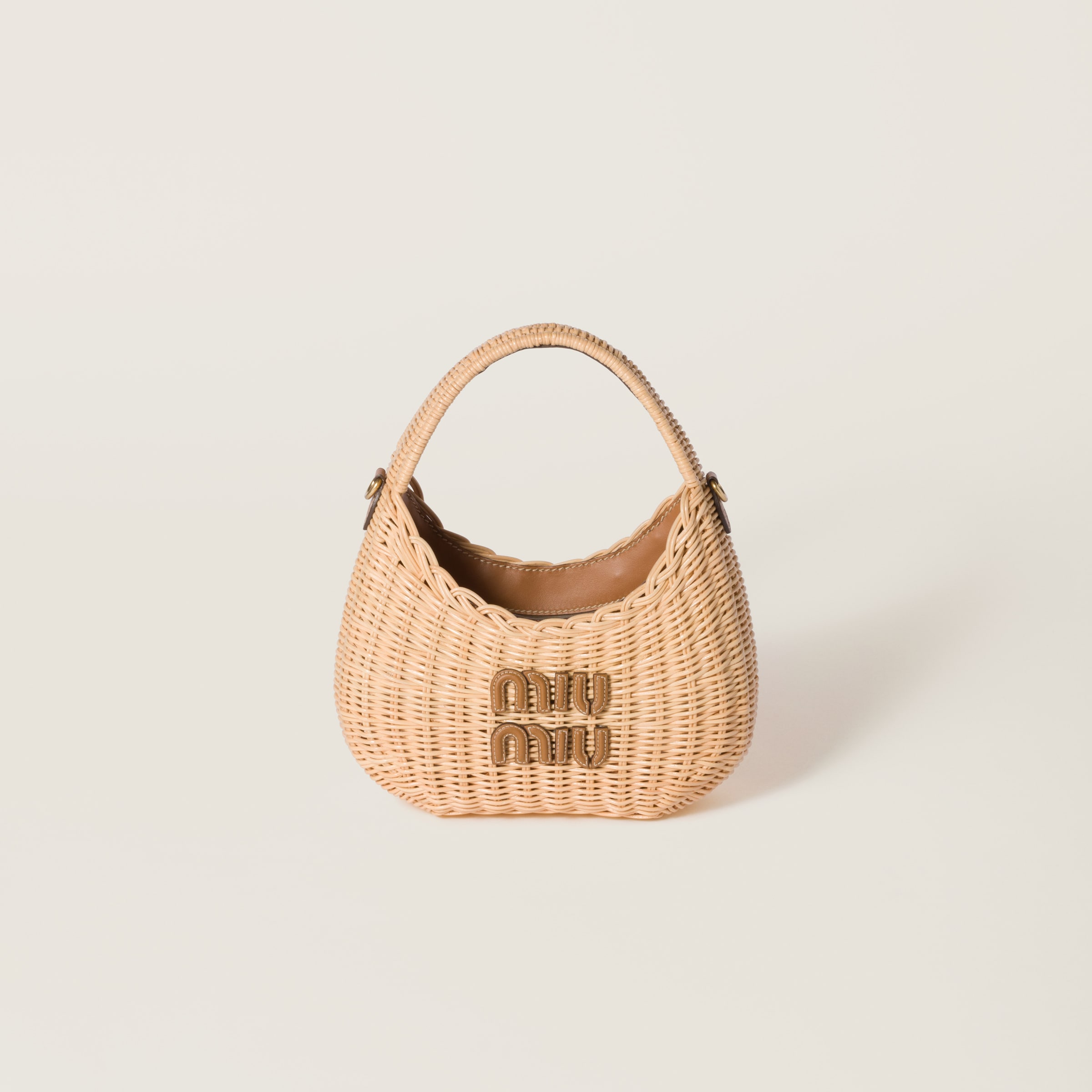 Плетеная сумка Wander MIU MIU, бежевый
Плетеная сумка Wander MIU MIU, бежевый