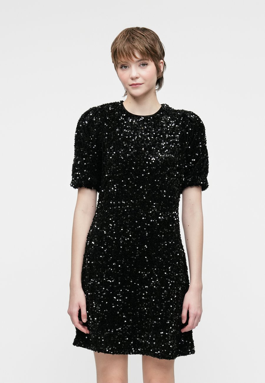Платье Vero Moda VMBELLA O NECK DRESS, Black
Платье Vero Moda VMBELLA O NECK DRESS, Black